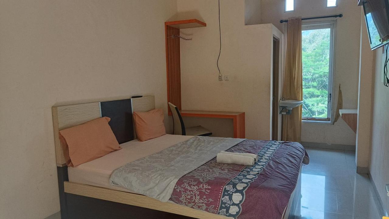 Hotel Manggasa Makale Εξωτερικό φωτογραφία